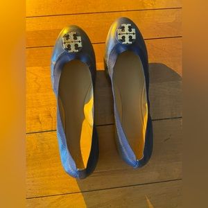 TORY BURCH Claire Elastic Logo Navy Nappa Leather Ballet Flat, US size- 10